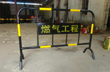 铁马临时护栏